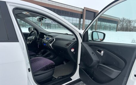 Hyundai ix35 I рестайлинг, 2013 год, 1 290 000 рублей, 10 фотография