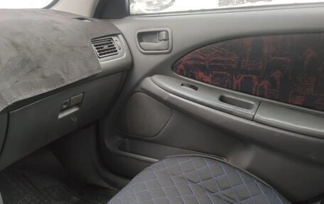 Toyota Avensis III рестайлинг, 1999 год, 120 000 рублей, 7 фотография