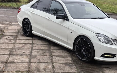 Mercedes-Benz E-Класс, 2012 год, 1 830 000 рублей, 4 фотография