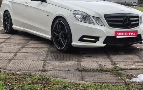 Mercedes-Benz E-Класс, 2012 год, 1 830 000 рублей, 8 фотография