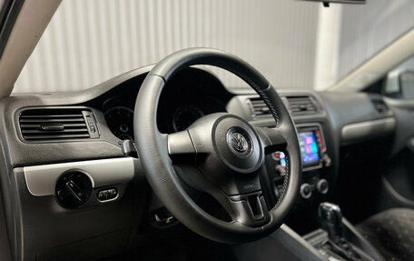 Volkswagen Jetta VI, 2012 год, 1 050 000 рублей, 11 фотография