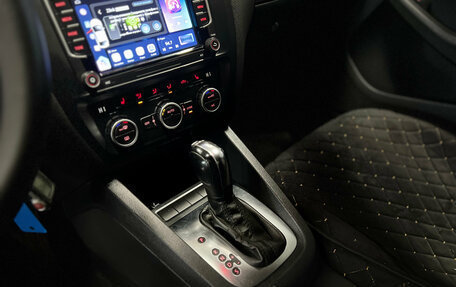 Volkswagen Jetta VI, 2012 год, 1 050 000 рублей, 14 фотография