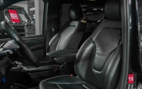 Mercedes-Benz V-Класс, 2018 год, 4 250 000 рублей, 9 фотография