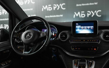 Mercedes-Benz V-Класс, 2018 год, 4 250 000 рублей, 10 фотография