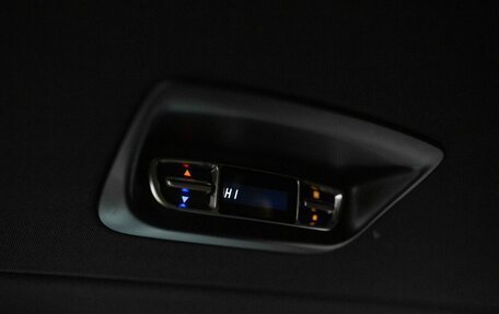 Mercedes-Benz V-Класс, 2018 год, 4 250 000 рублей, 22 фотография