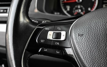 Volkswagen Multivan T6 рестайлинг, 2019 год, 4 254 000 рублей, 13 фотография