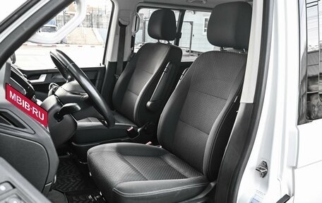 Volkswagen Multivan T6 рестайлинг, 2019 год, 4 254 000 рублей, 11 фотография