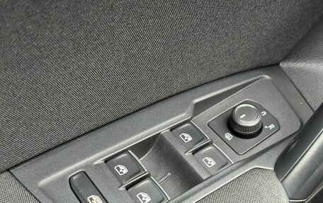 Volkswagen Tiguan II, 2017 год, 1 950 000 рублей, 8 фотография