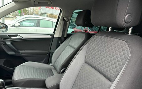 Volkswagen Tiguan II, 2017 год, 1 950 000 рублей, 12 фотография