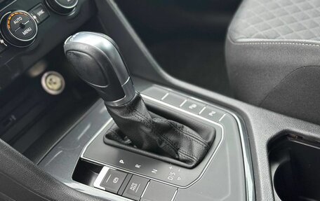 Volkswagen Tiguan II, 2017 год, 1 950 000 рублей, 11 фотография