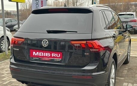 Volkswagen Tiguan II, 2017 год, 1 950 000 рублей, 5 фотография