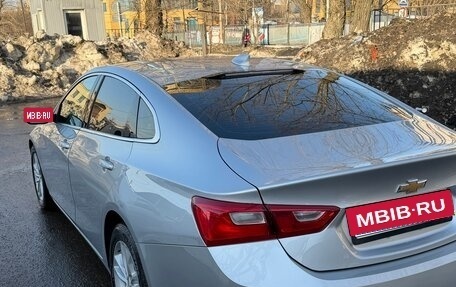 Chevrolet Malibu IX, 2016 год, 860 000 рублей, 2 фотография