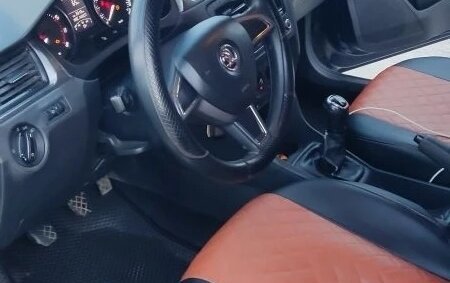 Skoda Rapid I, 2014 год, 680 000 рублей, 4 фотография