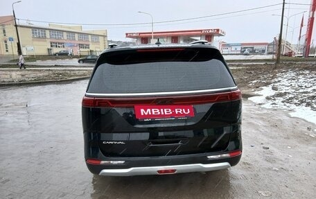 KIA Carnival, 2022 год, 4 300 000 рублей, 3 фотография