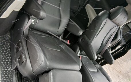 KIA Carnival, 2022 год, 4 300 000 рублей, 16 фотография