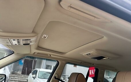 Land Rover Range Rover III, 2011 год, 1 750 000 рублей, 13 фотография