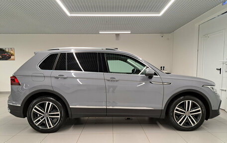 Volkswagen Tiguan II, 2021 год, 3 750 000 рублей, 5 фотография