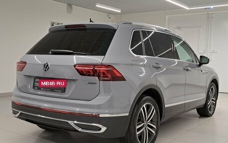 Volkswagen Tiguan II, 2021 год, 3 750 000 рублей, 6 фотография