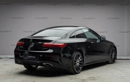 Mercedes-Benz E-Класс, 2019 год, 4 497 000 рублей, 5 фотография