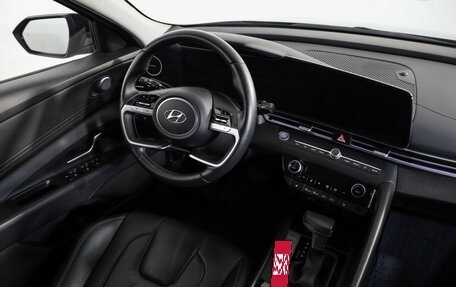 Hyundai Elantra, 2021 год, 2 490 000 рублей, 8 фотография