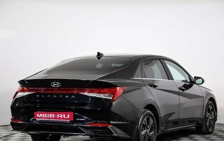 Hyundai Elantra, 2021 год, 2 490 000 рублей, 5 фотография
