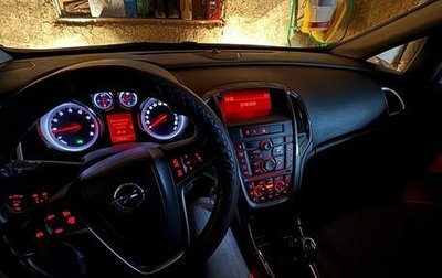 Opel Astra J, 2013 год, 950 000 рублей, 1 фотография