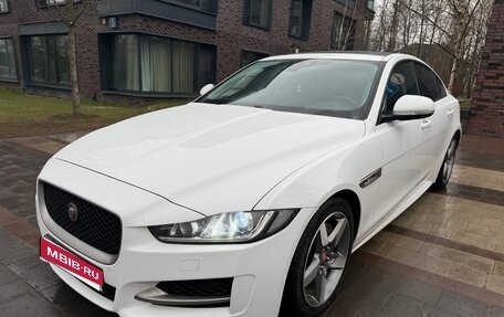 Jaguar XE I рестайлинг, 2018 год, 2 250 000 рублей, 1 фотография