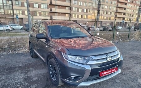Mitsubishi Outlander III рестайлинг 3, 2015 год, 1 750 000 рублей, 1 фотография
