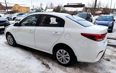 KIA Rio IV, 2017 год, 1 100 000 рублей, 7 фотография