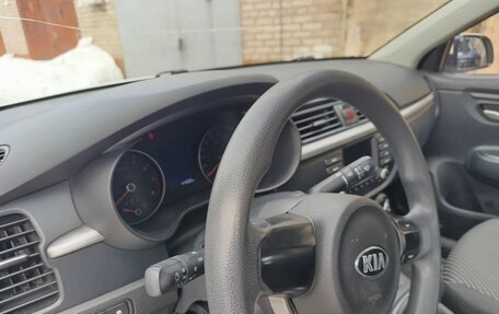 KIA Rio IV, 2017 год, 1 100 000 рублей, 13 фотография