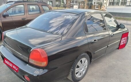Hyundai Sonata IV рестайлинг, 2000 год, 145 000 рублей, 4 фотография