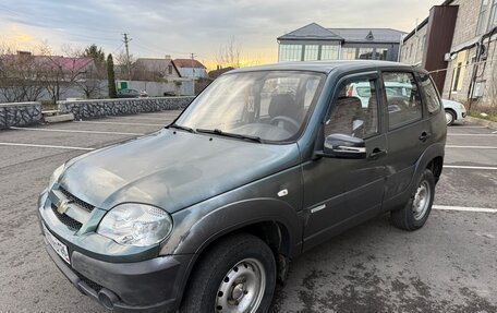 Chevrolet Niva I рестайлинг, 2012 год, 420 000 рублей, 3 фотография