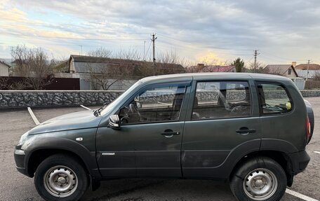 Chevrolet Niva I рестайлинг, 2012 год, 420 000 рублей, 4 фотография