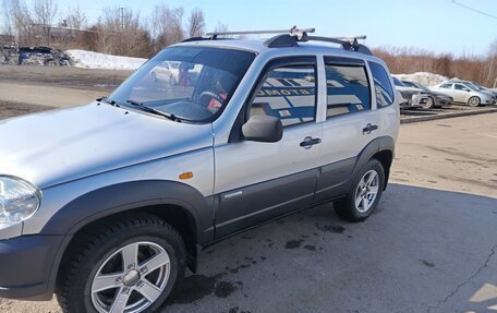 Chevrolet Niva I рестайлинг, 2009 год, 320 000 рублей, 2 фотография