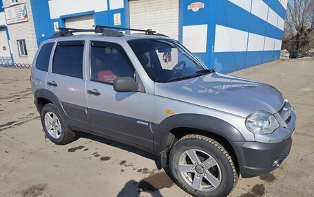 Chevrolet Niva I рестайлинг, 2009 год, 320 000 рублей, 3 фотография