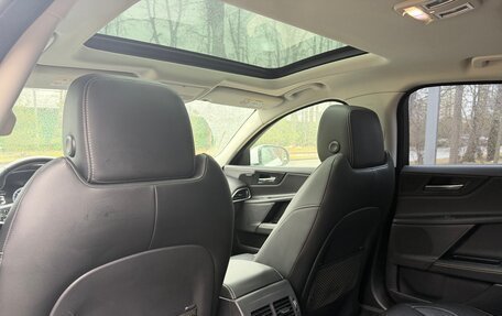 Jaguar XE I рестайлинг, 2018 год, 2 250 000 рублей, 16 фотография