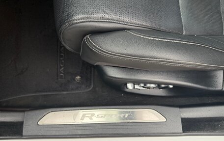 Jaguar XE I рестайлинг, 2018 год, 2 250 000 рублей, 23 фотография