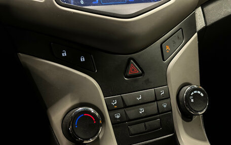 Chevrolet Cruze II, 2012 год, 679 000 рублей, 10 фотография