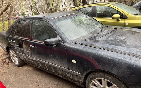 Mercedes-Benz E-Класс, 1997 год, 170 000 рублей, 2 фотография