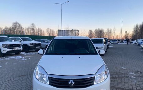 Renault Sandero I, 2013 год, 680 000 рублей, 3 фотография