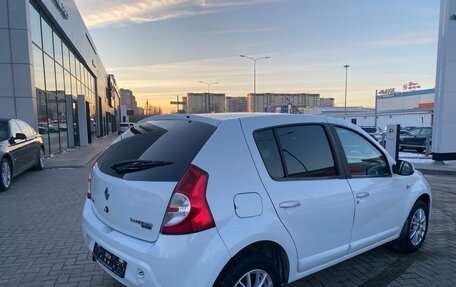 Renault Sandero I, 2013 год, 680 000 рублей, 4 фотография