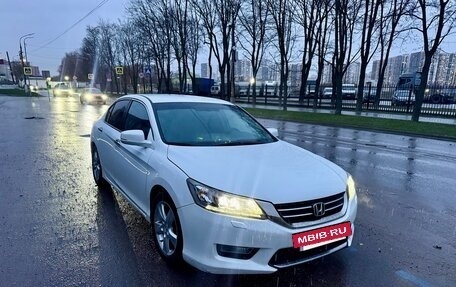 Honda Accord IX рестайлинг, 2013 год, 1 660 000 рублей, 2 фотография