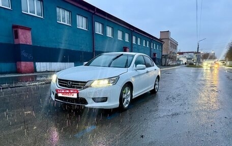 Honda Accord IX рестайлинг, 2013 год, 1 660 000 рублей, 8 фотография