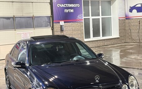 Mercedes-Benz E-Класс, 2003 год, 1 150 000 рублей, 3 фотография