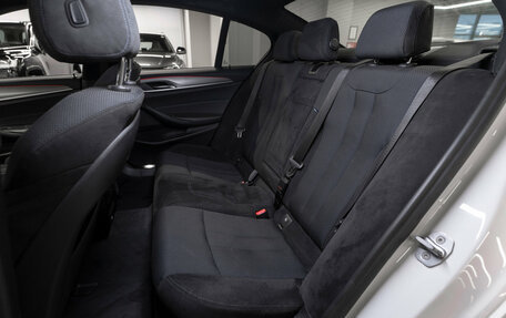 BMW 5 серия, 2019 год, 4 040 000 рублей, 12 фотография