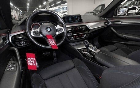 BMW 5 серия, 2019 год, 4 040 000 рублей, 7 фотография