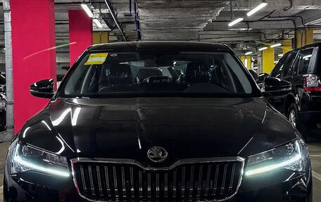 Skoda Superb III рестайлинг, 2025 год, 2 750 000 рублей, 1 фотография