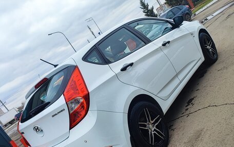 Hyundai Solaris II рестайлинг, 2014 год, 970 000 рублей, 4 фотография