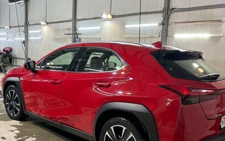 Lexus UX I, 2022 год, 3 900 000 рублей, 8 фотография