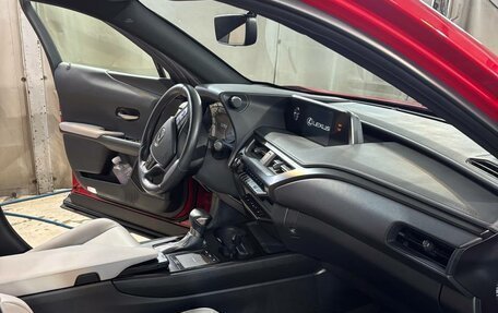 Lexus UX I, 2022 год, 3 900 000 рублей, 7 фотография